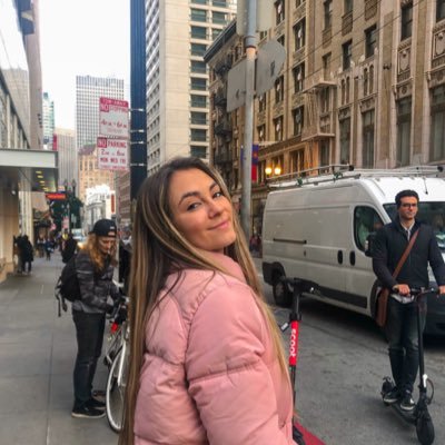 Profile Picture of Kira Chase (@kiraevee) on Twitter