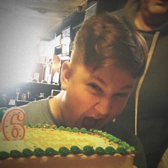 Profile Picture of Oliver Mawson (@ollie23567) on Poshmark