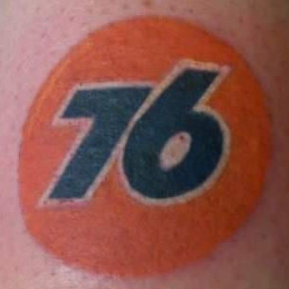 Profile Picture of Kelli Capelouto (@fish_slayer976) on Poshmark