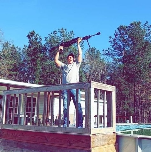 Profile Picture of Bobby Barker (@bobbybarker834) on Poshmark