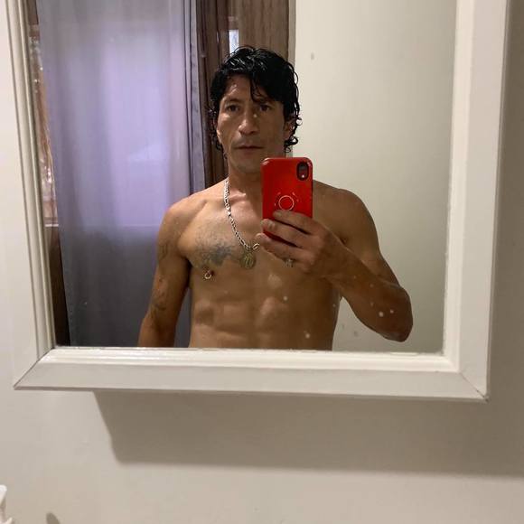 Profile Picture of Carlos Vidal (@vidalcarlos681) on Poshmark