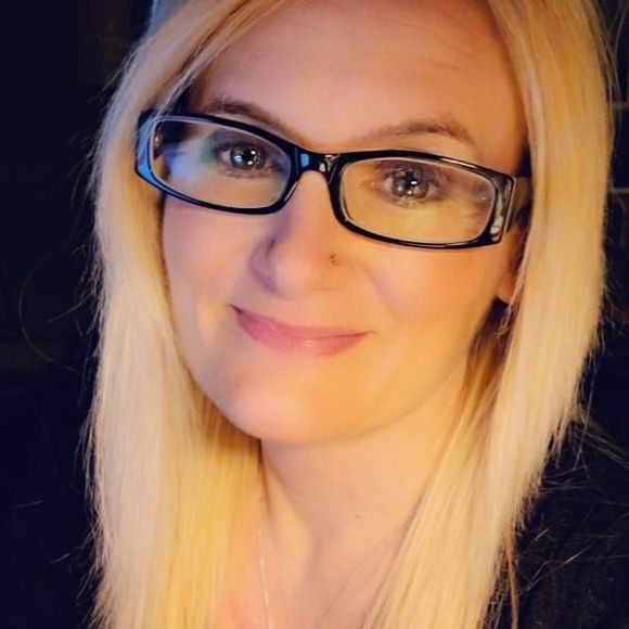 Jessica Pantelich - Poshmark Profile Picture of Jessica Pantelich (@jmarieskinner) on Poshmark