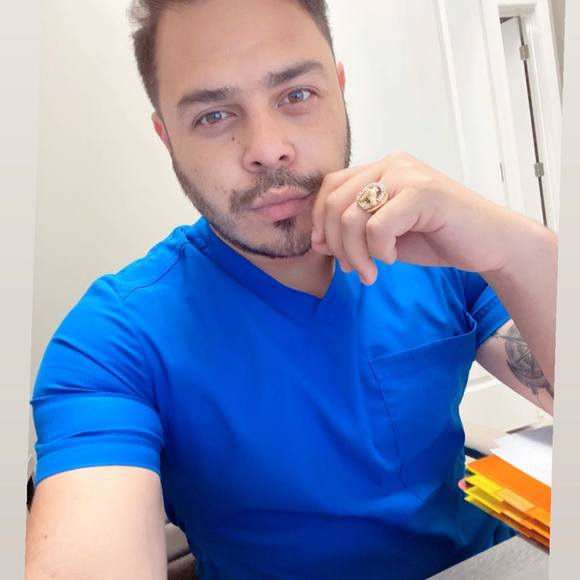 Profile Picture of Luis Nevarez (@metr0) on Poshmark