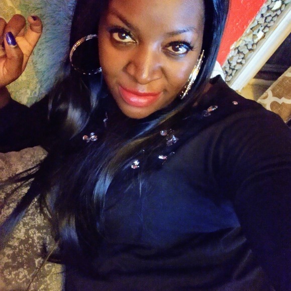 Profile Picture of Crystal Cook (@crystalpasurvey) on Poshmark