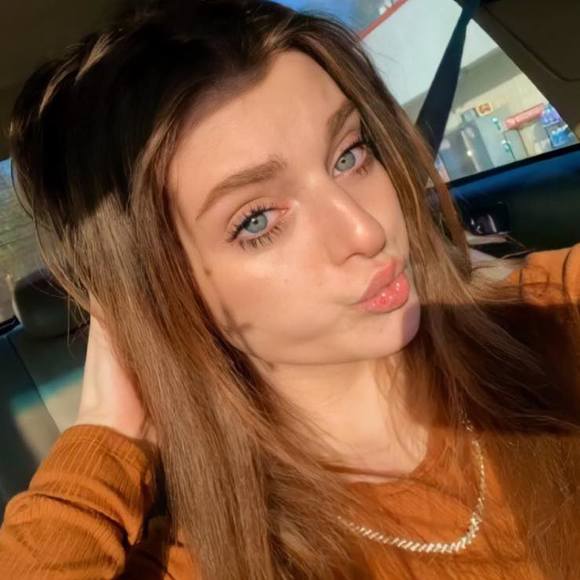 Profile Picture of Breona Mcsparren (@breonamcsp) on Poshmark