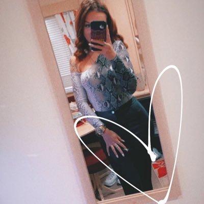 Profile Picture of Courtney ♡ Danny&Kell♡ Shona♡ Ali&Chris♡ (@ilovecartersEE) on Twitter
