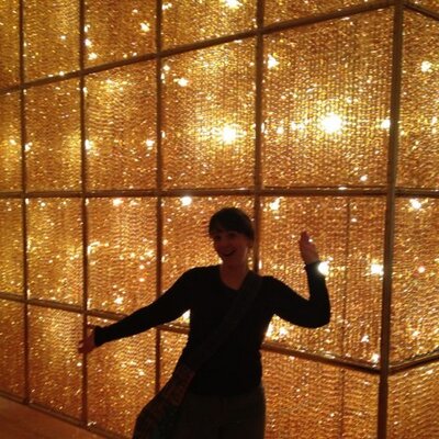 Profile Picture of Laura Rosenthal (@lauraArosenthal) on Twitter