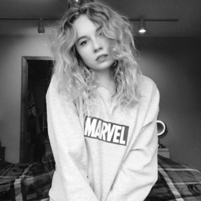 Profile Picture of Dani (@DaniStarr4) on Twitter