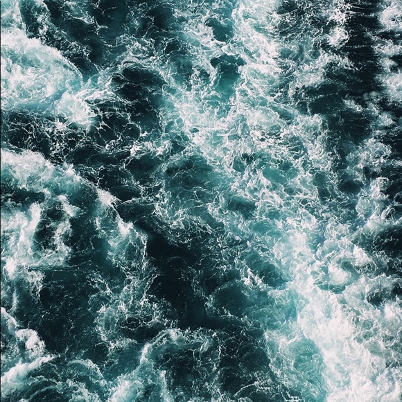 Profile Picture of Sam Haley (@sami_369) on Poshmark