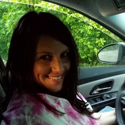 Profile Picture of Jaimie Page (@basskittenjai) on Twitter