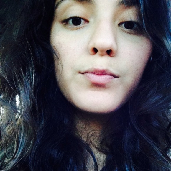 Profile Picture of Crystal Owings (@sluggishbeats) on Poshmark