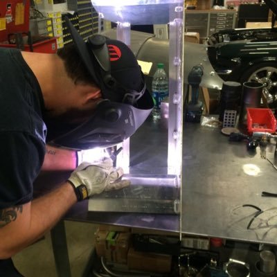 Profile Picture of Dustin Bier (@topsshelf) on Twitter