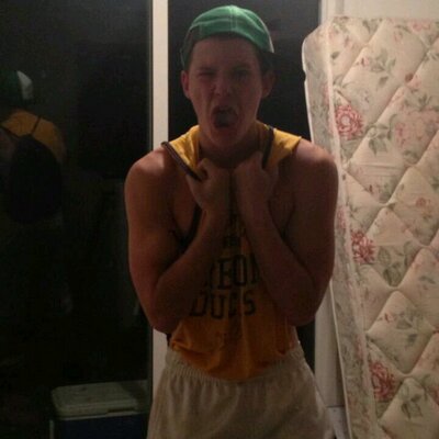 Profile Picture of Derek Schnell (@D_SHIZZ_17) on Twitter