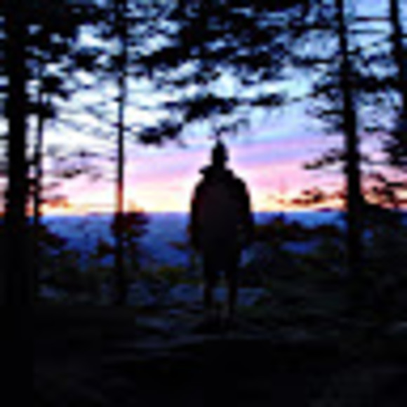 Profile Picture of Matthew Lavigne (@matthewlavig410) on Poshmark