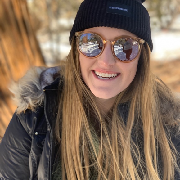 Profile Picture of Brittany Fradin (@bfrad4) on Poshmark