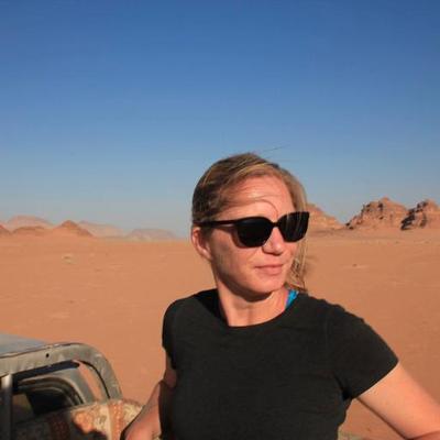 Profile Picture of Liz Jarvis-Shean (@liz_jarv) on Twitter