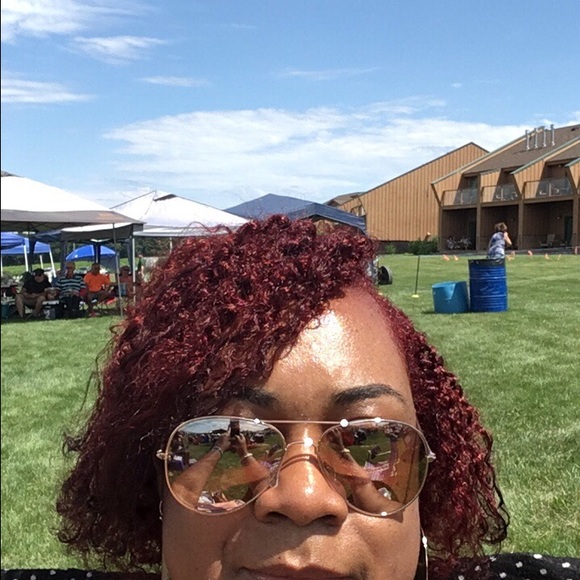 Petrina Thomas - Poshmark Profile Picture of Petrina Thomas (@trinaw43) on Poshmark