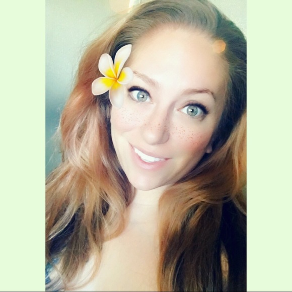 Profile Picture of Gina Quintero (@ginaquintero) on Poshmark