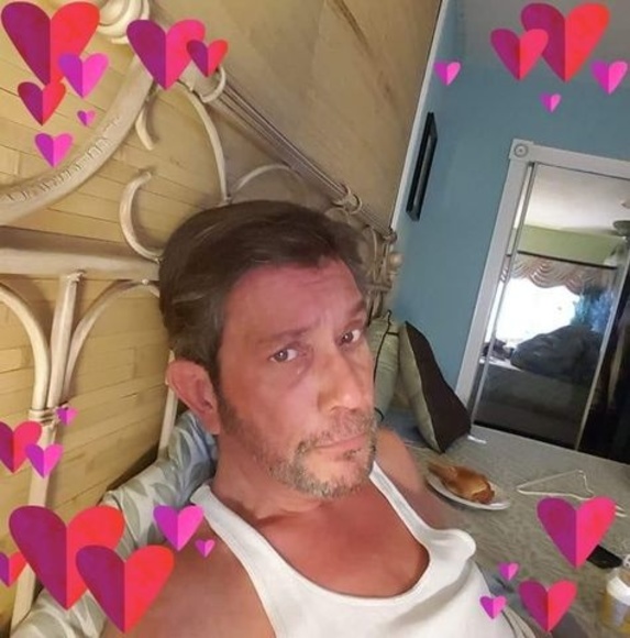 Profile Picture of Albert Panelli (@panellialbert) on Poshmark