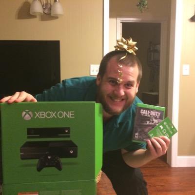 Profile Picture of Ben Bornhorst (@Firefighterhook) on Twitter