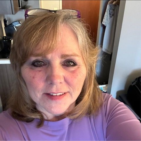 Profile Picture of Tina Taylor mclatcher (@tmclatcher) on Poshmark