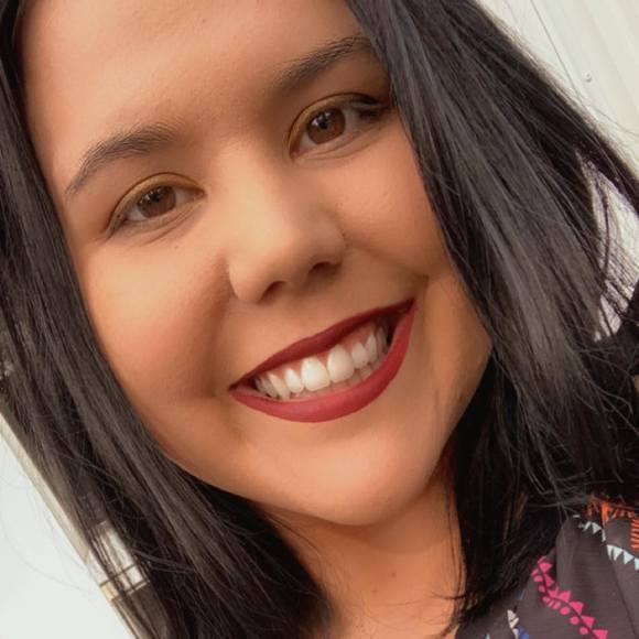 Profile Picture of Cassandra Roy (@caassiee999) on Poshmark