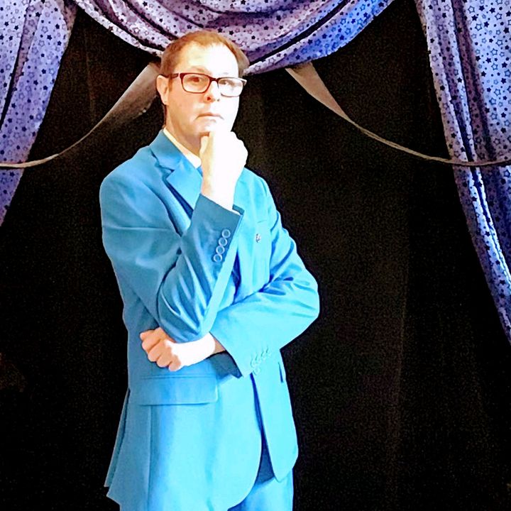 Profile Picture of Darren Lee (@@darrenleemagicshow) on Tiktok