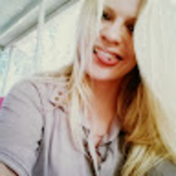 Profile Picture of Jenna Chase (@jennachase892) on Poshmark