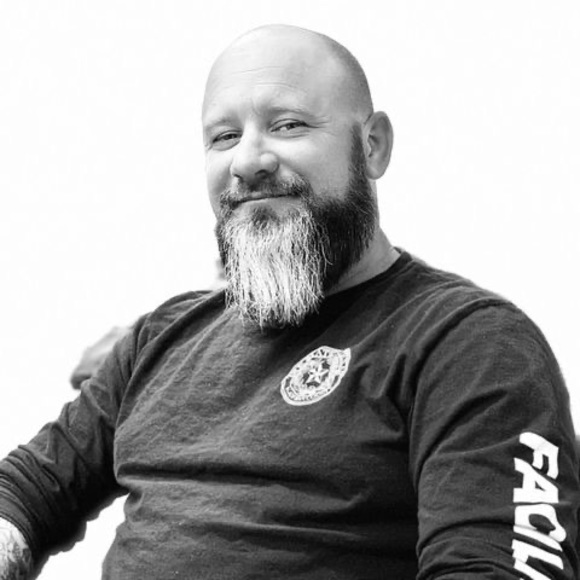 Profile Picture of Casey Morris (@caseymorris3621) on Poshmark