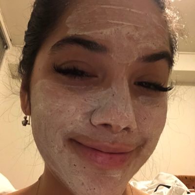 Profile Picture of Amanda Lopez  🛸 (@amandanofilter) on Twitter