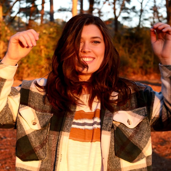 Profile Picture of Katelyn Eason (@katieaso) on Poshmark