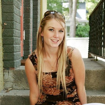 Profile Picture of Genesis Brown (@brionnauptonuw3) on Twitter