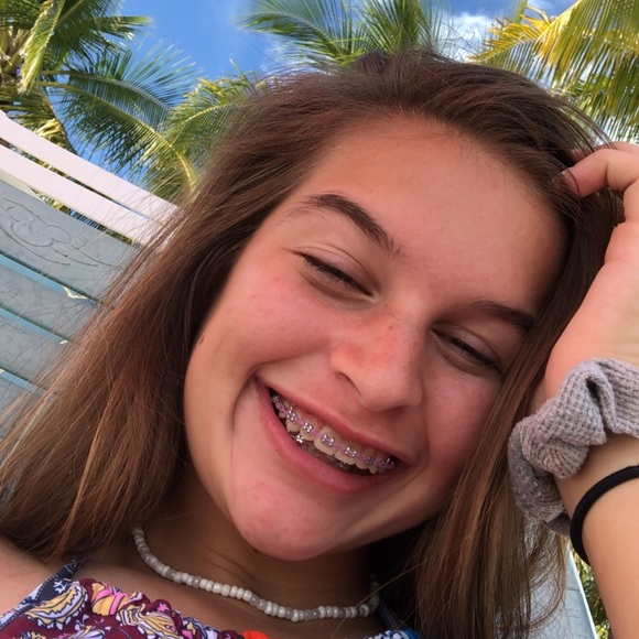 Profile Picture of Delayne Moreno (@delaynejanineee) on Poshmark