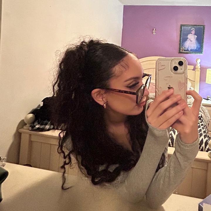 Profile Picture of shirleyy 🎀 (@shirleytrrs) on Tiktok