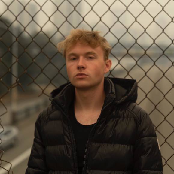 Profile Picture of Garrett Stevens (@garrettstevens) on Poshmark