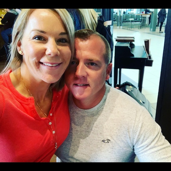 Profile Picture of Phallan White (@phallan17) on Poshmark