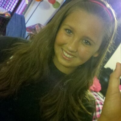 Profile Picture of Isabel Wilkinson (@foreverizzylove) on Twitter