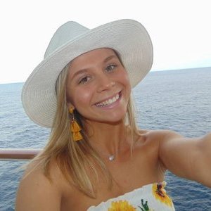 Profile Picture of Jess 🌻 (@jessica_bilotti) on Twitter