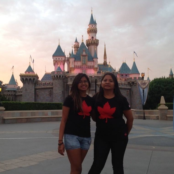 Profile Picture of Geraldine Mateo gascon (@geraldine0410) on Poshmark