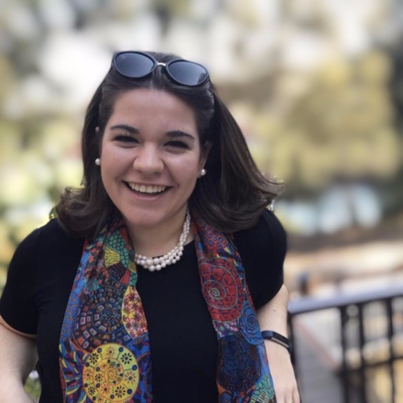 Profile Picture of Isabelle Picciotti (@isabelledaneen) on Poshmark