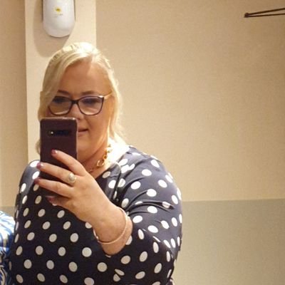 Profile Picture of Lisa Maloney (@LisaMal90834981) on Twitter