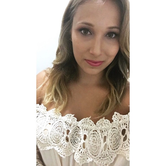Profile Picture of Amanda Dicenso (@adicenso) on Poshmark
