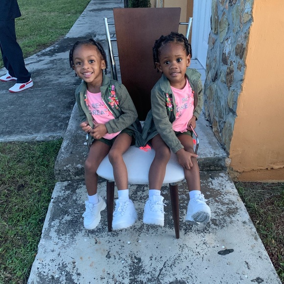 Profile Picture of Darren Carroll (@darrencarroll41) on Poshmark