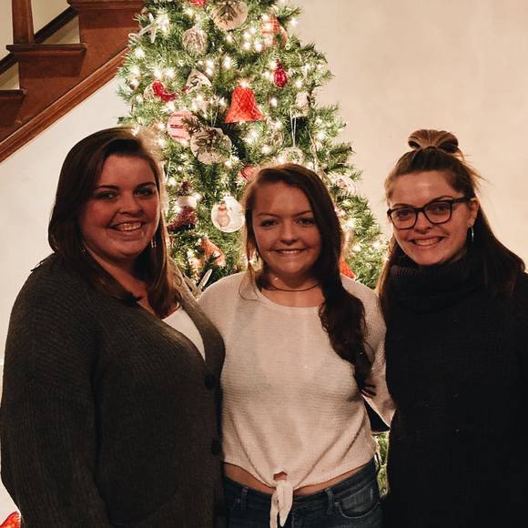 Profile Picture of Haley Duggan (@hduggn26) on Poshmark