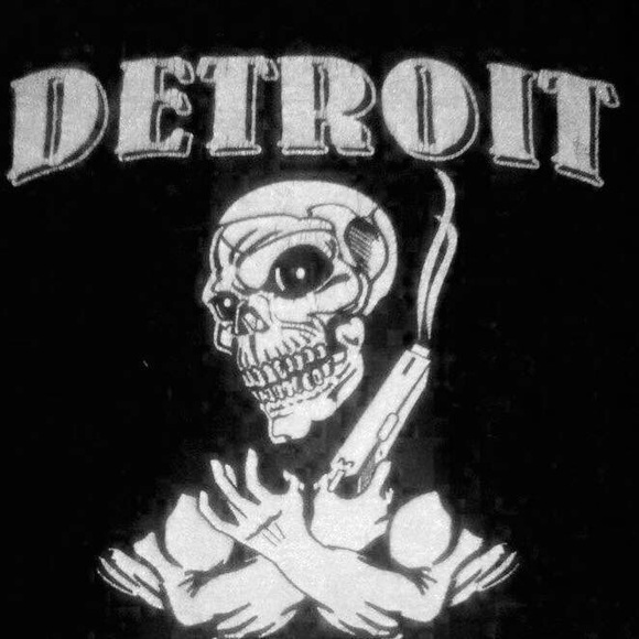 Profile Picture of Vincent Russ (@vlruss256) on Poshmark