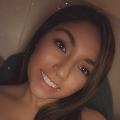 Profile Picture of Jackie (@Jackie_guzman) on Twitter