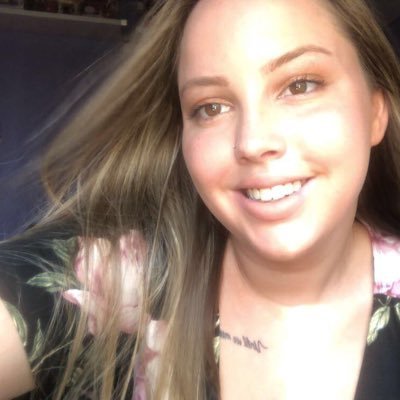 Profile Picture of Cassandra Munro (@munro_cassandra) on Twitter