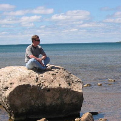 Profile Picture of Troy Heck (@Pyrolon) on Twitter