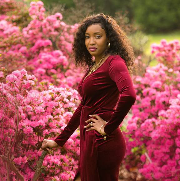 Profile Picture of Md Love (@maclise_1211) on Poshmark