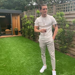 Profile Picture of Tom Seacombe (@thomas.seacombe) on Facebook